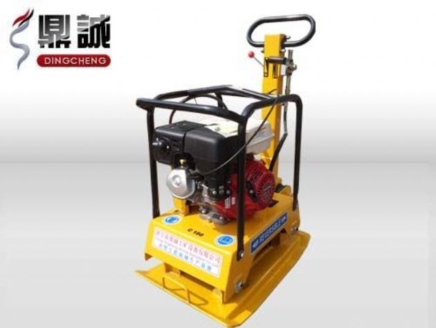 點(diǎn)擊查看詳細信息<br>標題：雙向振動(dòng)平板夯 閱讀次數：13633