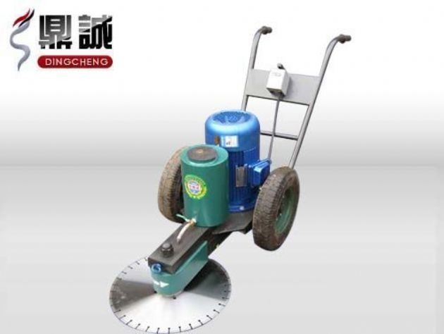 點(diǎn)擊查看詳細信息<br>標題：手推式切樁機 閱讀次數：13801