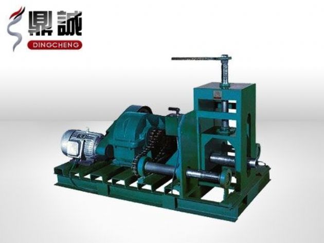 點(diǎn)擊查看詳細信息<br>標題：臥式多功能滾動(dòng)彎管機 閱讀次數：4954